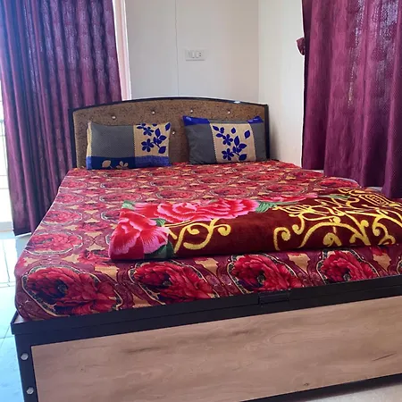 Abhishek Hotel 4*